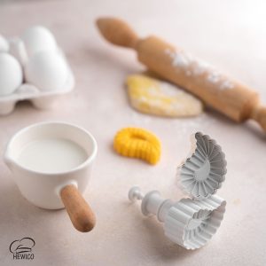 قالب فشاری شیرینی طرح بادامی